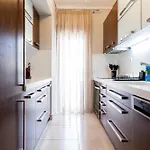 Apartamento Spacious 3-bedroom With Wifi, Ac In Charming Kalamaria - Mountain View *