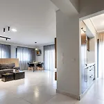 Apartamento Spacious 3-bedroom With Wifi, Ac In Charming Kalamaria - Mountain View *