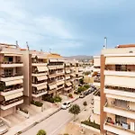 Spacious 3-bedroom With Wifi, Ac In Charming Kalamaria - Mountain View Tesalónica