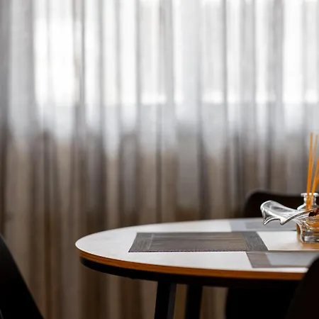 Spacious 3-bedroom With Wifi, Ac In Charming Kalamaria - Mountain View * Tesalónica