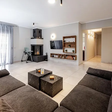 Apartment Spacious 3-bedroom With Wifi, Ac In Charming Kalamaria - Mountain View Thessaloniki