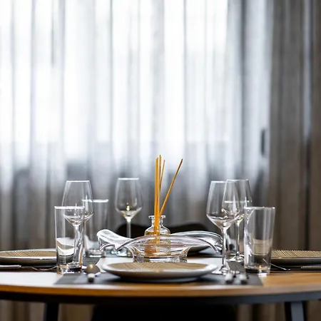 Spacious 3-bedroom With Wifi, Ac In Charming Kalamaria - Mountain View * Tesalónica