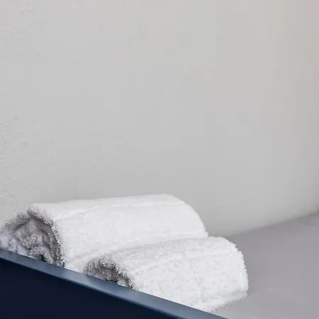 Spacious 3-bedroom With Wifi, Ac In Charming Kalamaria - Mountain View *