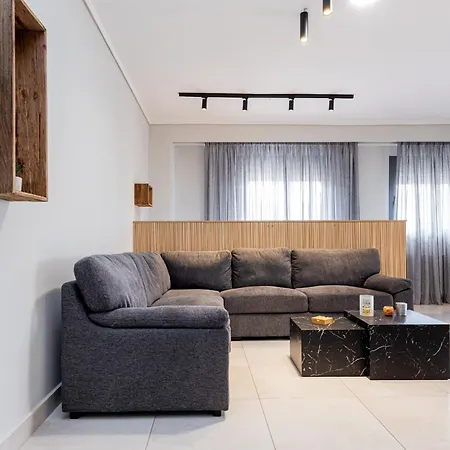 Apartment Spacious 3-bedroom With Wifi, Ac In Charming Kalamaria - Mountain View