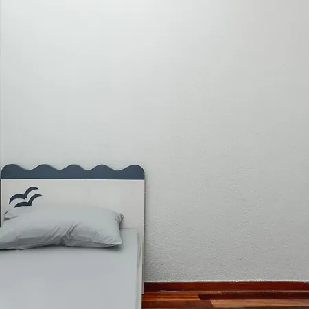 Spacious 3-bedroom With Wifi, Ac In Charming Kalamaria - Mountain View