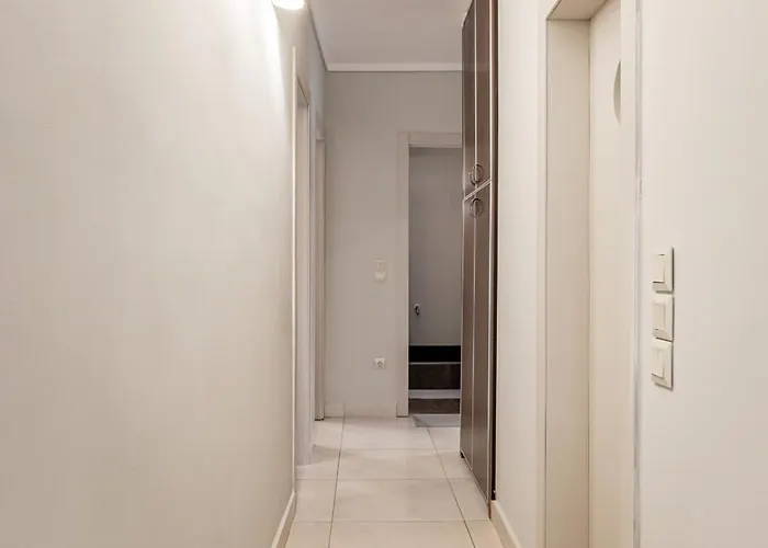 Spacious 3-bedroom With Wifi, Ac In Charming Kalamaria - Mountain View Apartamento Tesalónica
