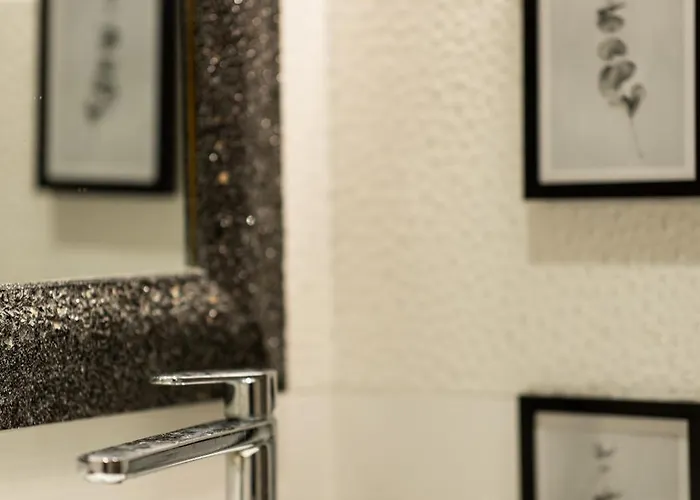 Spacious 3-bedroom With Wifi, Ac In Charming Kalamaria - Mountain View *