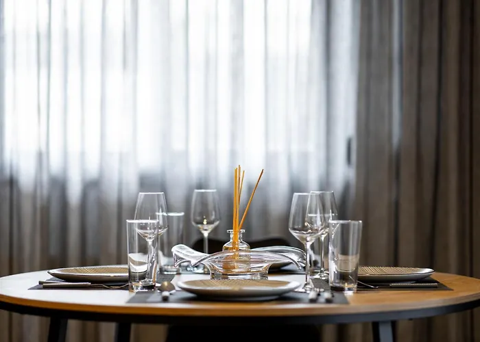 Spacious 3-bedroom With Wifi, Ac In Charming Kalamaria - Mountain View * Tesalónica