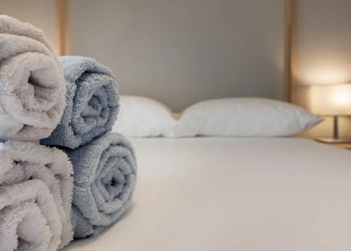 Spacious 3-bedroom With Wifi, Ac In Charming Kalamaria - Mountain View Apartamento