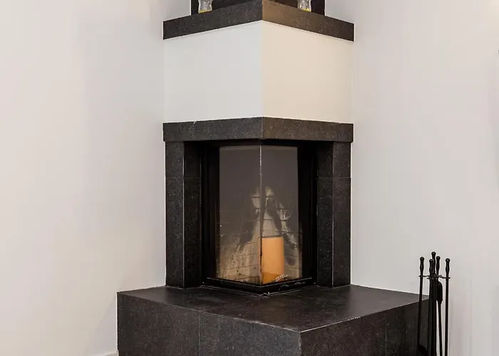 Spacious 3-bedroom With Wifi, Ac In Charming Kalamaria - Mountain View * Tesalónica