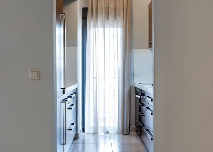 Spacious 3-bedroom With Wifi, Ac In Charming Kalamaria - Mountain View Apartamento