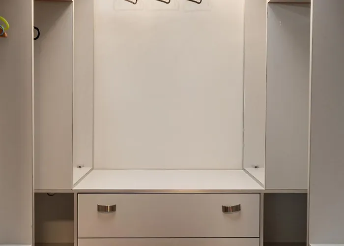 Spacious 3-bedroom With Wifi, Ac In Charming Kalamaria - Mountain View Apartamento Tesalónica